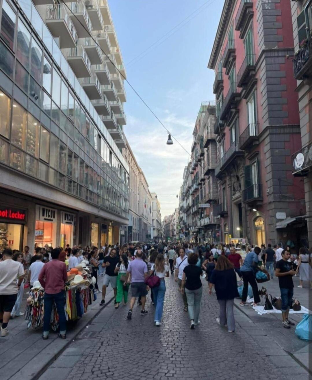 Apartament Nunzia'S House Napoli Zewnętrze zdjęcie